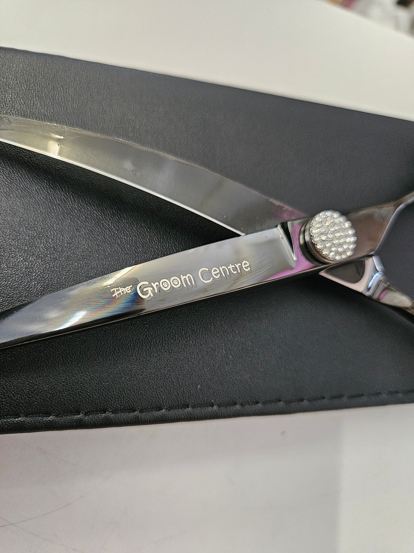 The Groom Centre Scissors